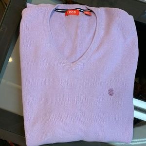 Izod Men's V-Neck Sweater. Large